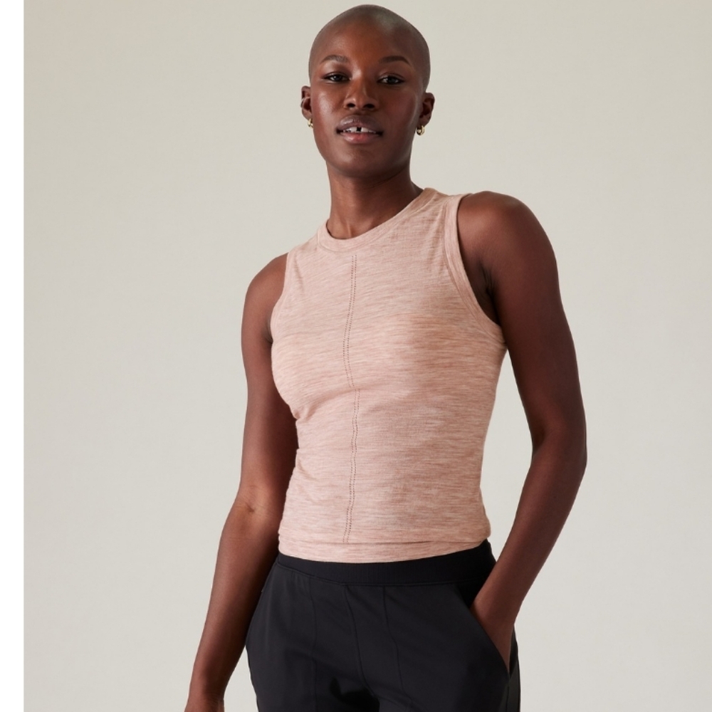 NWT ATHLETA ASCENT SEAMLESS TANK IN MOCA. SIZE XXS. BLEND OF DUSTY PINK/CREAM